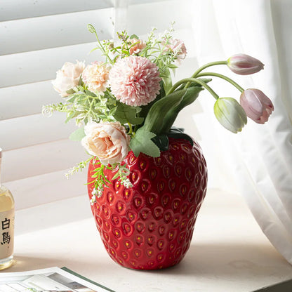 Ceramic Strawberry Flower Vase 17 x 19 cm by HitMyNeed