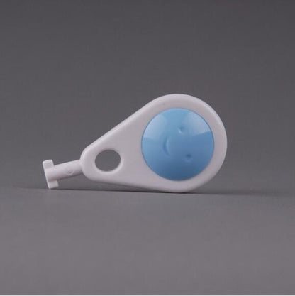 Child Safety Outlet Plug Covers with Lock (EU/UK) by HitMyNeed