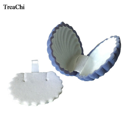 Clam Shell Velvet Jewelry Gift Box by HitMyNeed