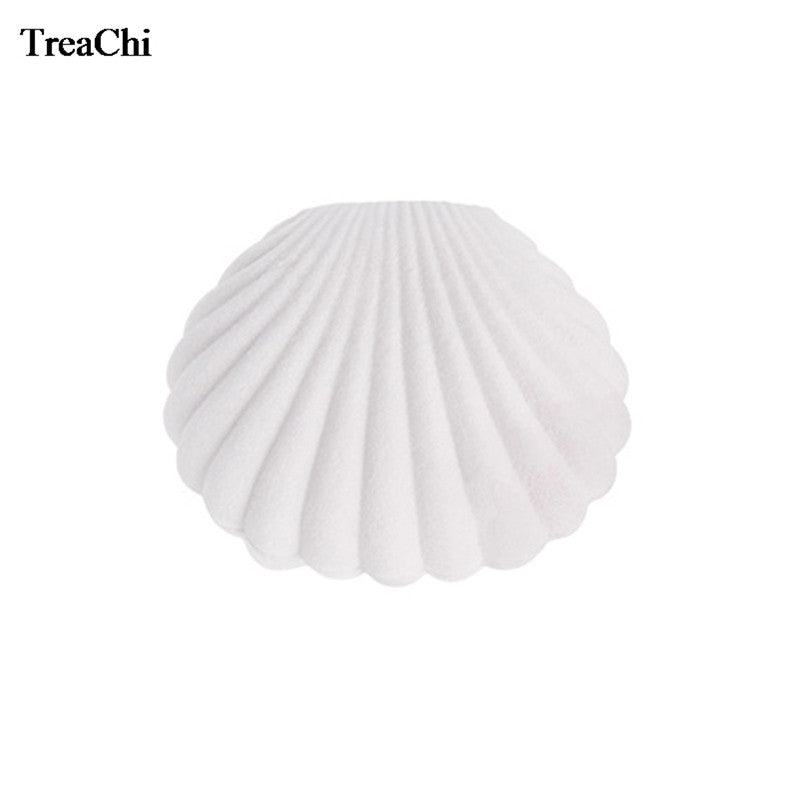 Clam Shell Velvet Jewelry Gift Box white by HitMyNeed