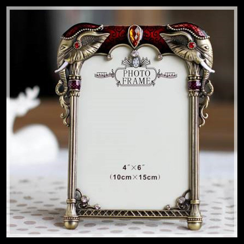 Classic Metal Picture Frame 13.5 x 17.5 cm by HitMyNeed