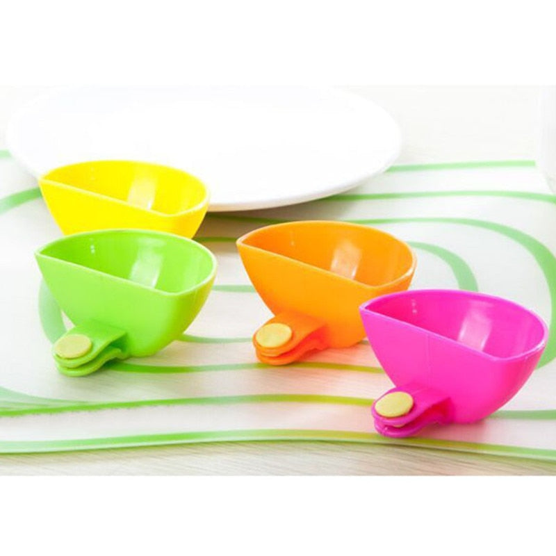 Clip-On Dip Bowls for Plates, Set of 4 by HitMyNeed
