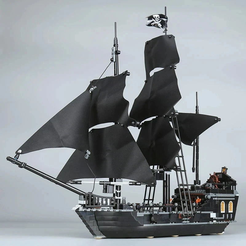 Creative Pirates Black Pearl Ship 4184 Block Set by HitMyNeed