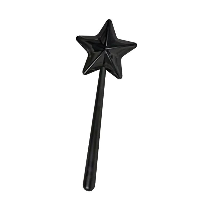 Creative Star Wand Salt and Pepper Shaker black by HitMyNeed