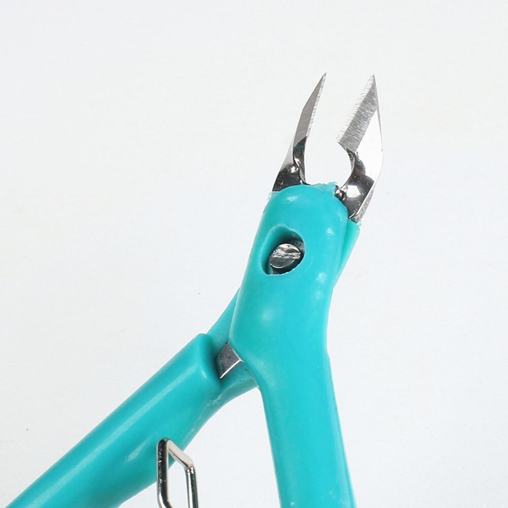 Cuticle Cutter Nail Manicure Tool by HitMyNeed