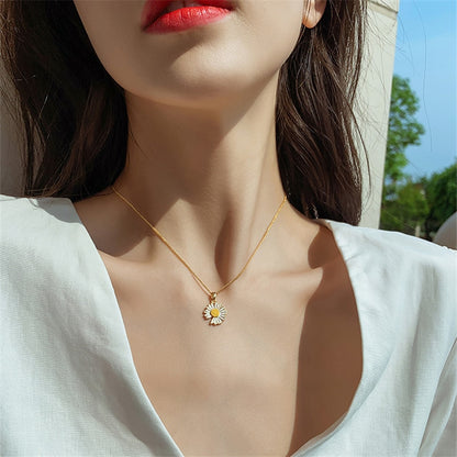 Daisy Pendant Necklace for Women, Adjustable Chain by HitMyNeed