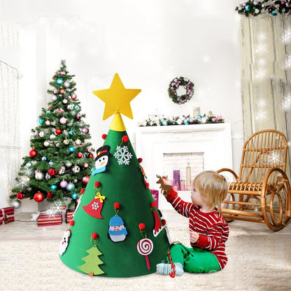 DIY Felt Christmas Tree and Ornaments for Kids by HitMyNeed