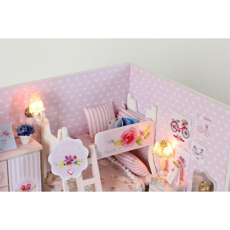 DIY Miniature Dollhouse Puzzle Kit with LED Light by HitMyNeed