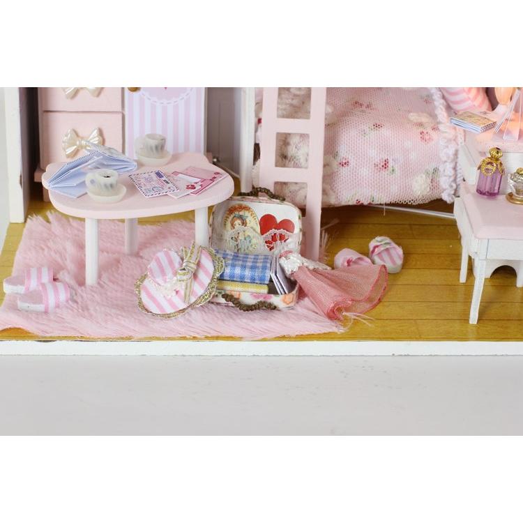 DIY Miniature Dollhouse Puzzle Kit with LED Light by HitMyNeed