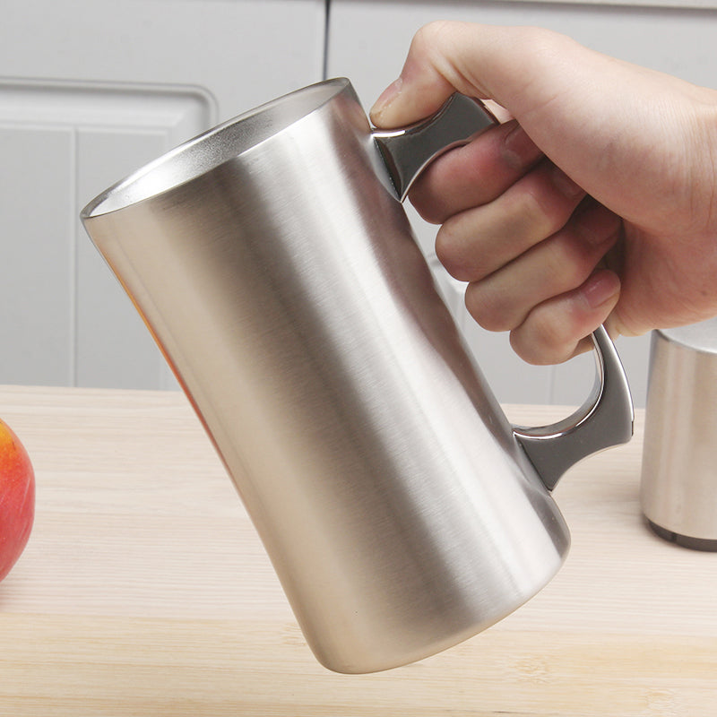 Double Wall 560ml Stainless Steel Beer Tumbler with Lid by HitMyNeed