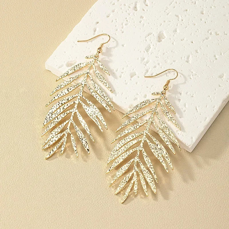 Elegant Leaf Drop Earrings for Women de003-01 by HitMyNeed