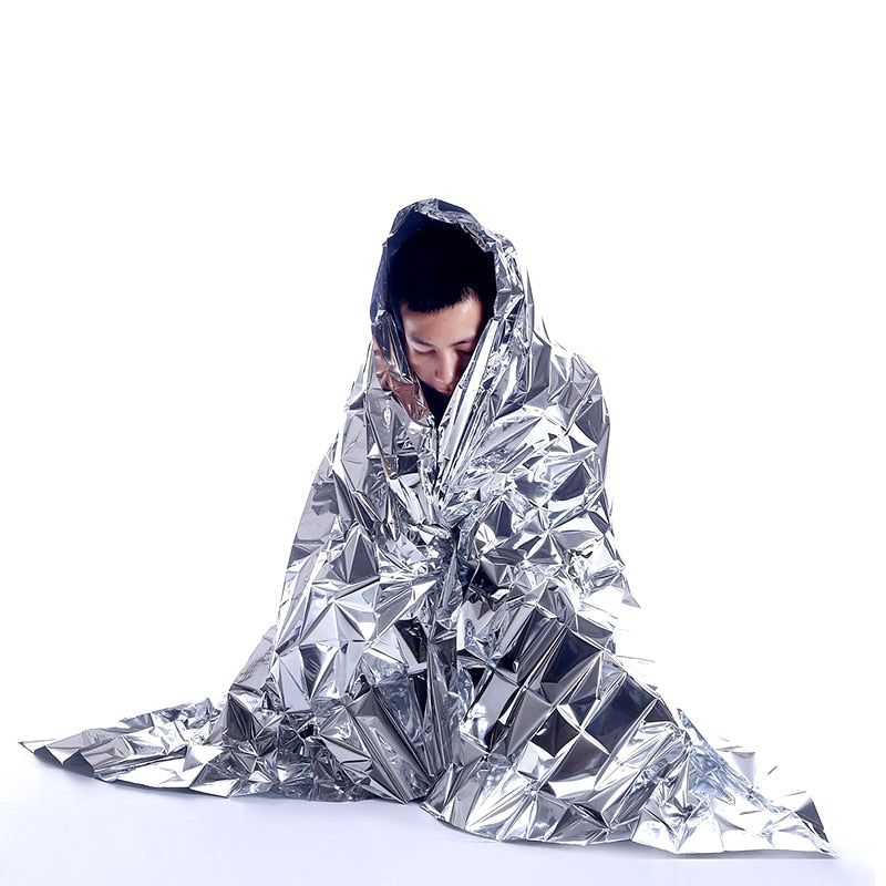 Emergency Thermal Survival Blanket 210 x 130 cm by HitMyNeed