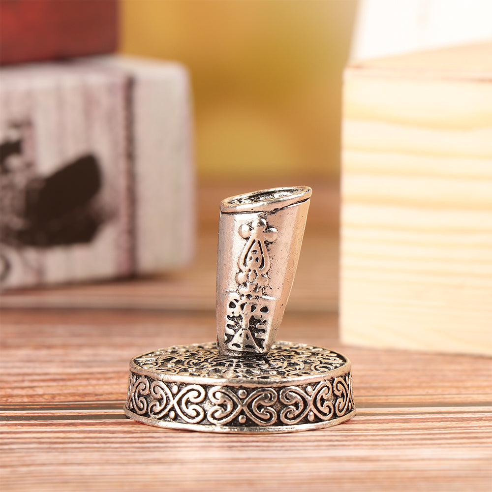 European Vintage Metal Pen Holder Stand by HitMyNeed