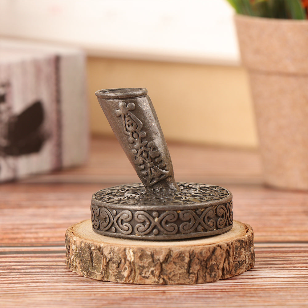 European Vintage Metal Pen Holder Stand by HitMyNeed