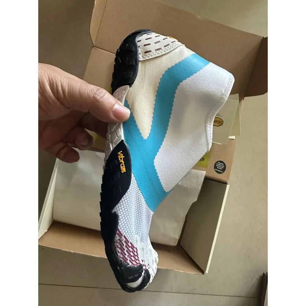 Five Fingers Barefoot Hiking & Urban Trail Shoes by HitMyNeed