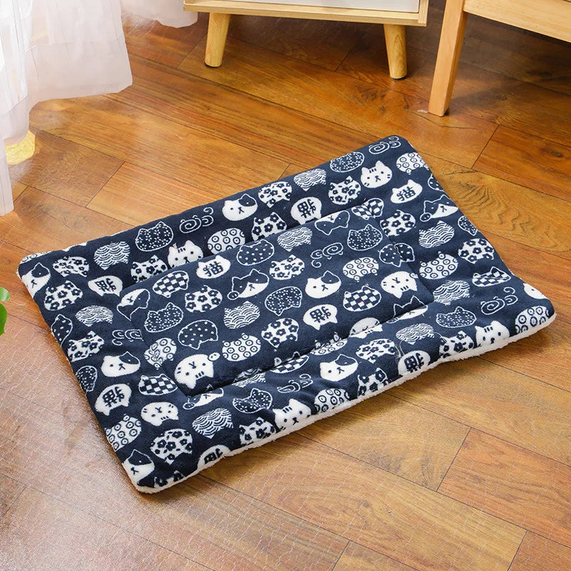 Flannel Pet Sleeping Mat & Sofa Bed for Dogs and Cats 9.0 m-61x41cm by HitMyNeed