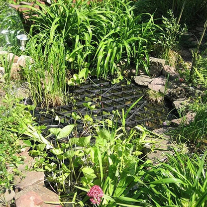 Floating Plastic Pond Guard Net Set (20 Pieces) by HitMyNeed