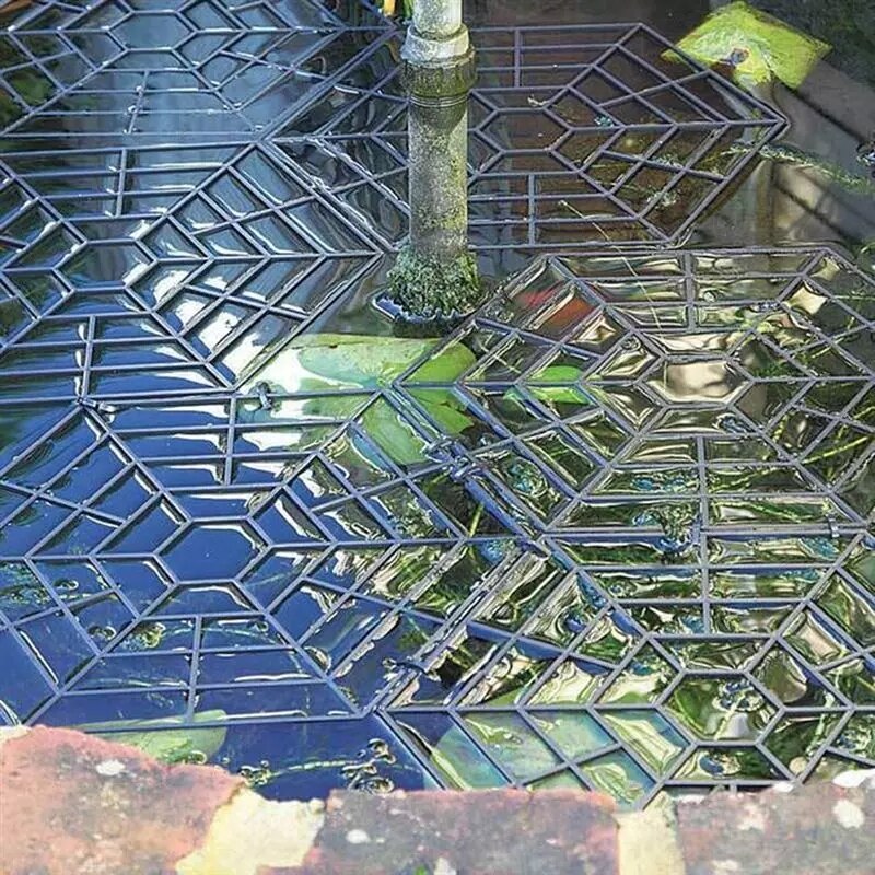 Floating Plastic Pond Guard Net Set (20 Pieces) by HitMyNeed