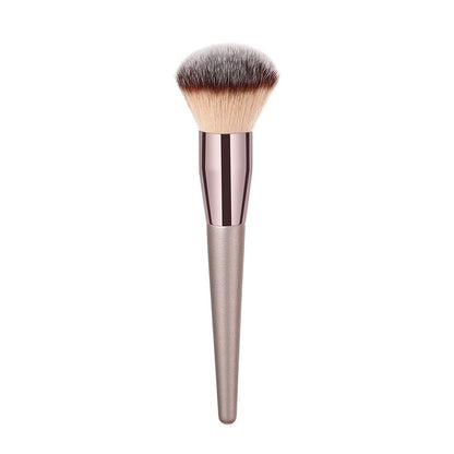 Fluffy Setting Powder Brush with Long Handle by HitMyNeed