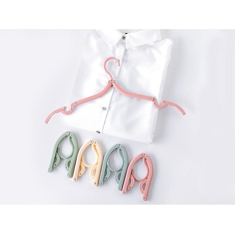 Foldable Travel Hangers Set of 4 by HitMyNeed