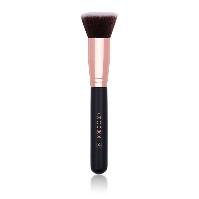 Foundation Buffing Brush with Flat Synthetic Bristles by HitMyNeed