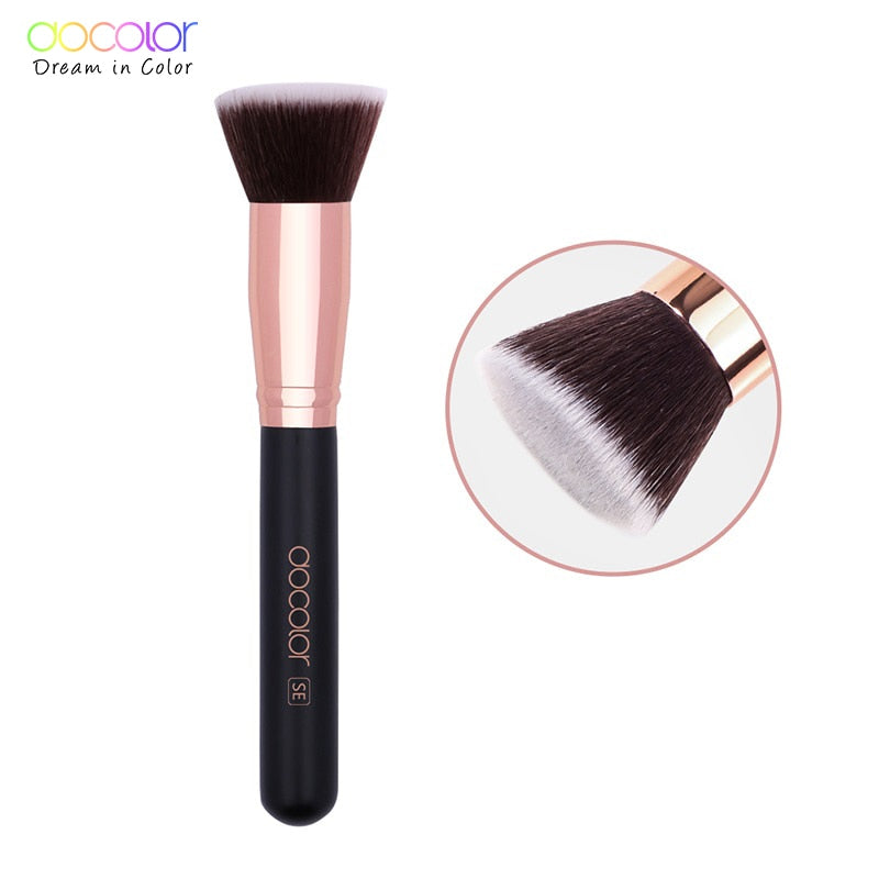 Foundation Buffing Brush with Flat Synthetic Bristles by HitMyNeed