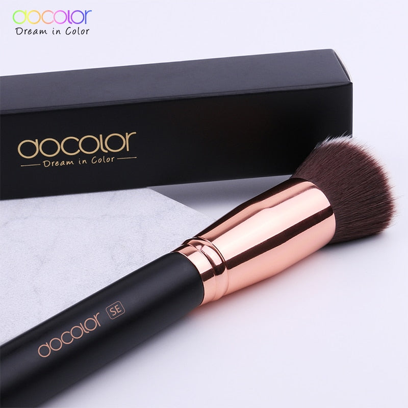 Foundation Buffing Brush with Flat Synthetic Bristles by HitMyNeed