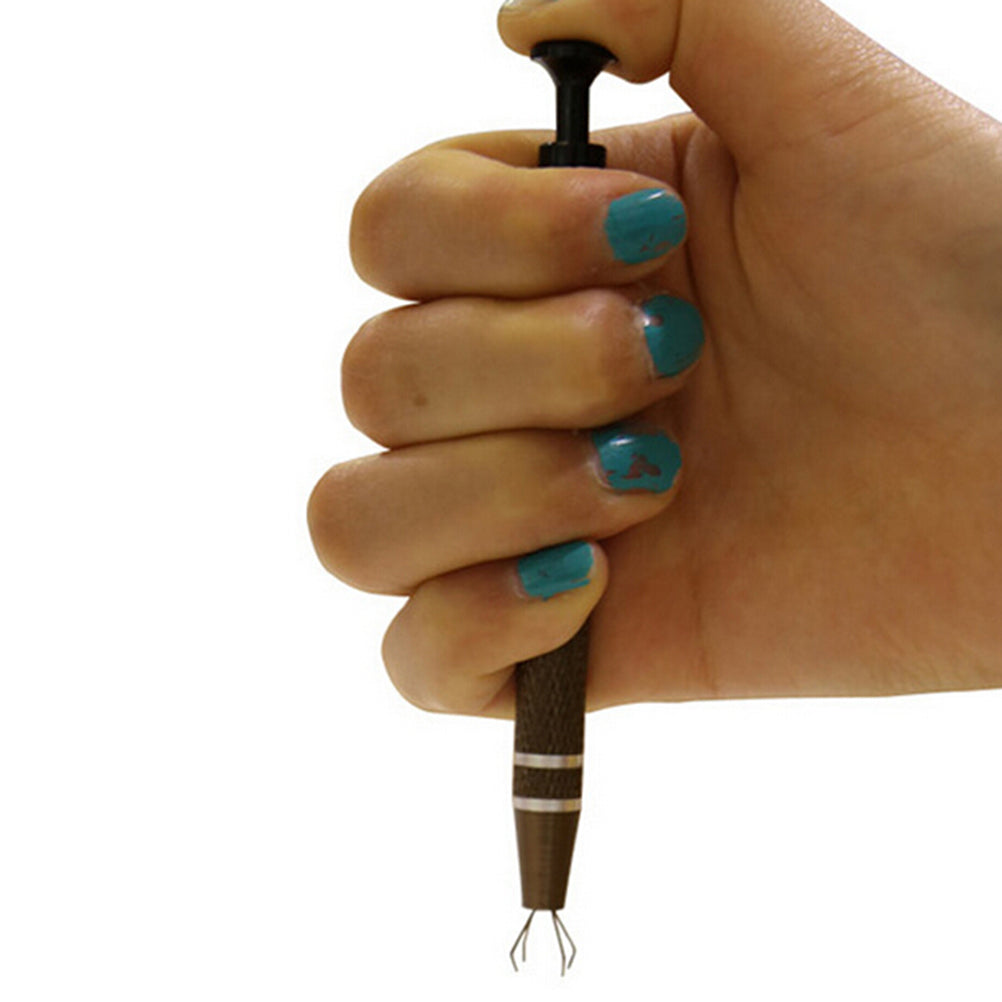 Four Claw Mini Grabber Tool 11.5cm Metal Picker by HitMyNeed