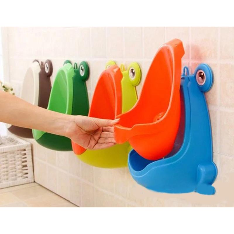 Frog Potty Training Toddler Urinal Wall-Mounted by HitMyNeed