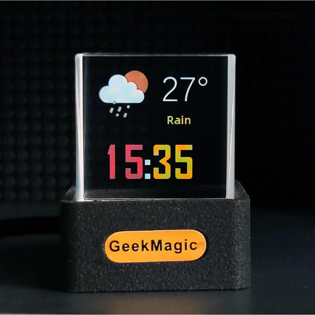 GeekMagic GIFTV Crystal Cube Holographic Photo Display by HitMyNeed