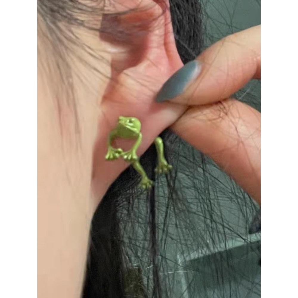 Gothic Green Frog Stud Earrings for Women & Girls by HitMyNeed