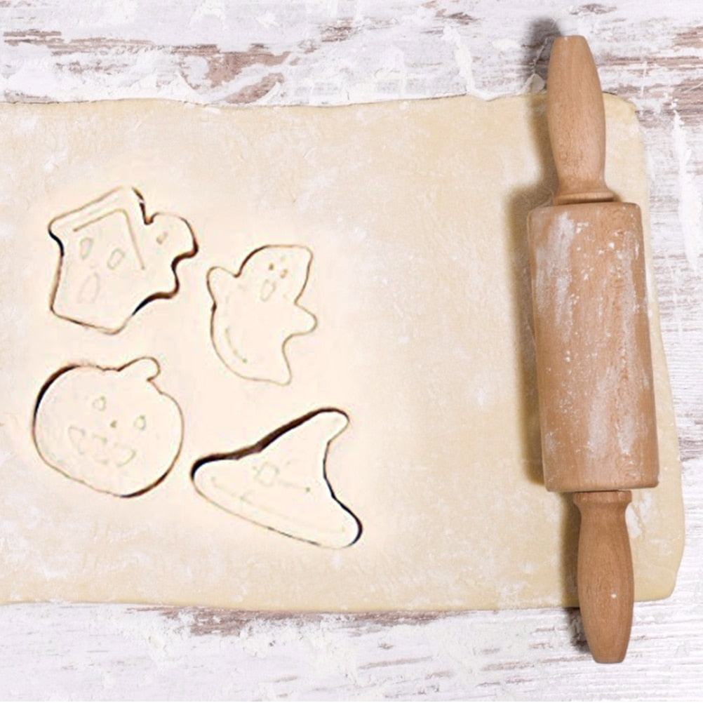 Halloween Biscuit Mold Cookie Cutters Set (4pcs) by HitMyNeed