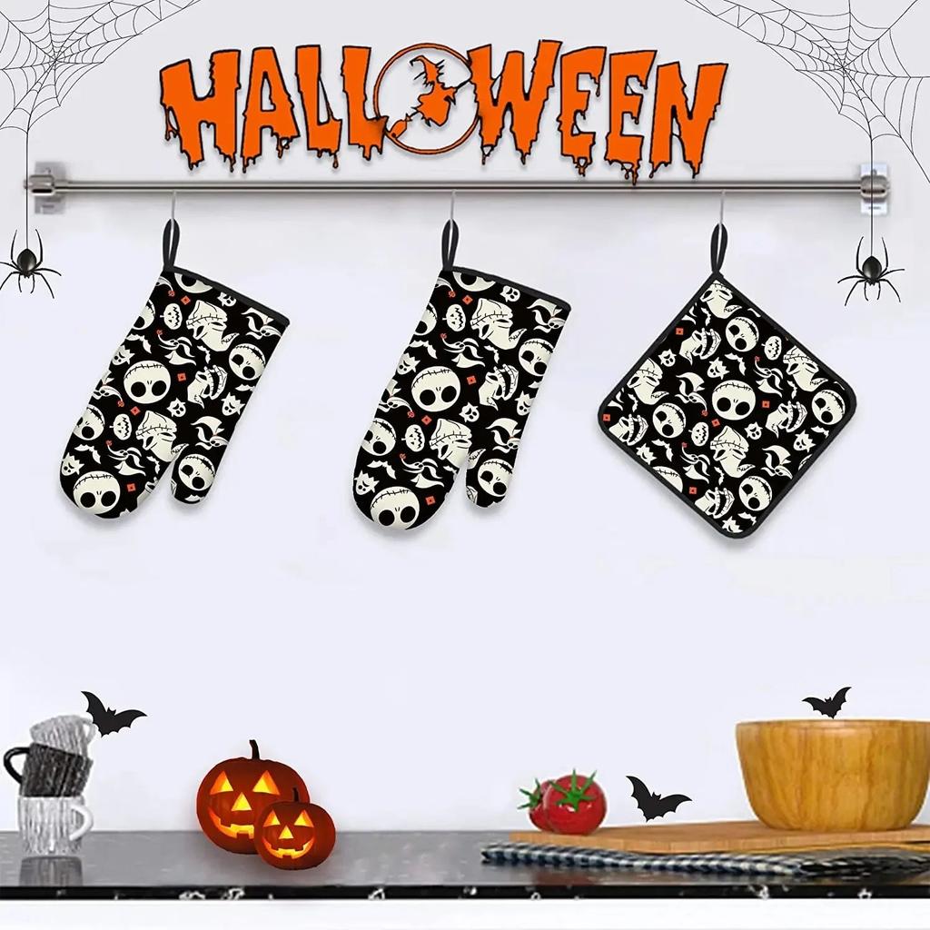 Halloween Oven Mitts and Pot Holder Set by HitMyNeed