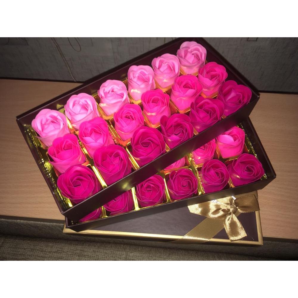 Handmade Rose Flower Soap Gift Set (18 Pieces) by HitMyNeed