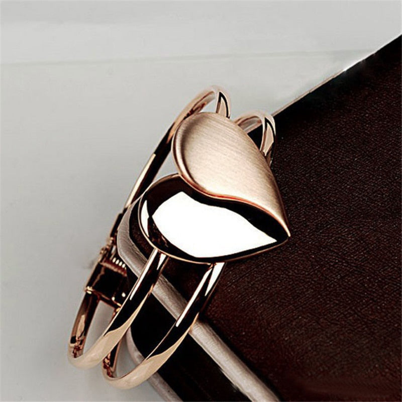 Heart Handcuff Bracelet in Gold Tone by HitMyNeed