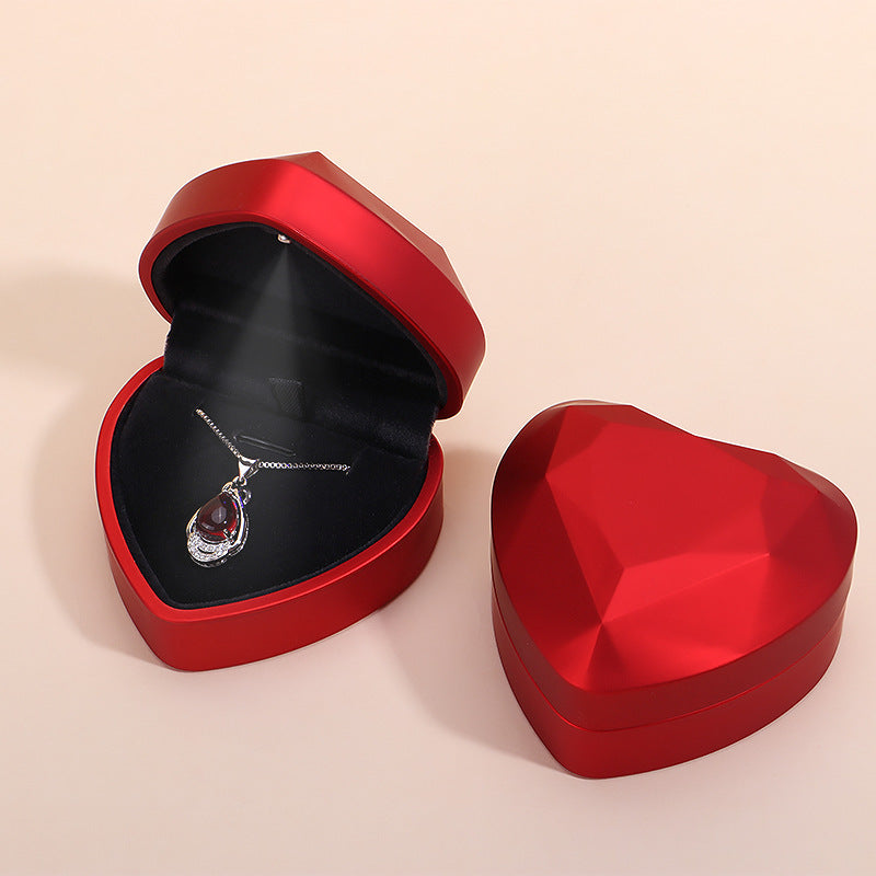 Heart Shaped LED Light Up Ring & Necklace Box red for-ring by HitMyNeed