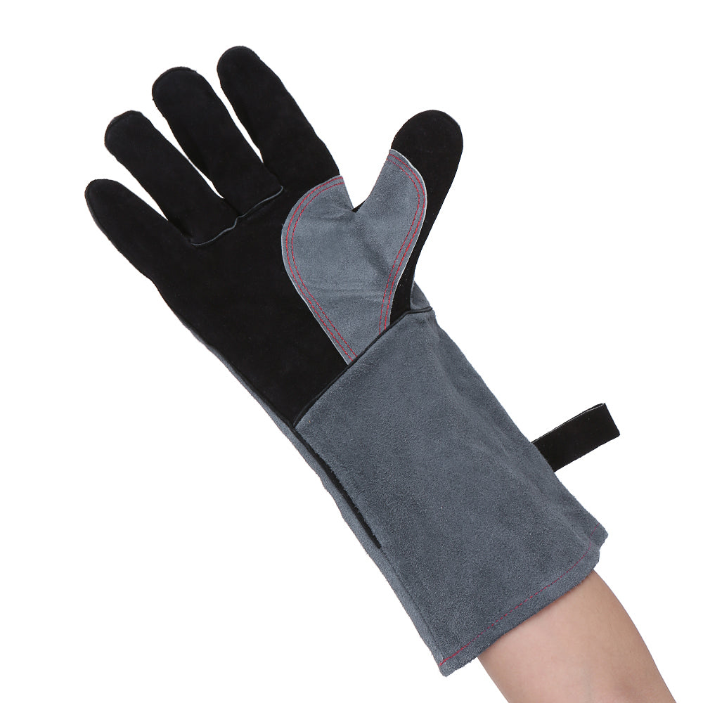 Heat Proof Cooking and Oven Gloves by HitMyNeed