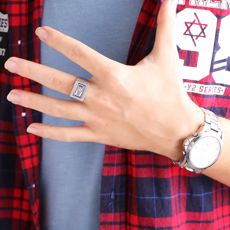Hidden Blade Ring for Discreet Self-Defense by HitMyNeed