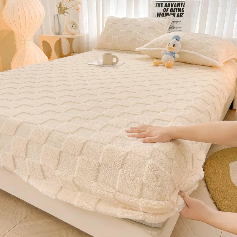 Jacquard Velvet Plaid Fitted Mattress Cover pintu-bai 180x200x30cm by HitMyNeed