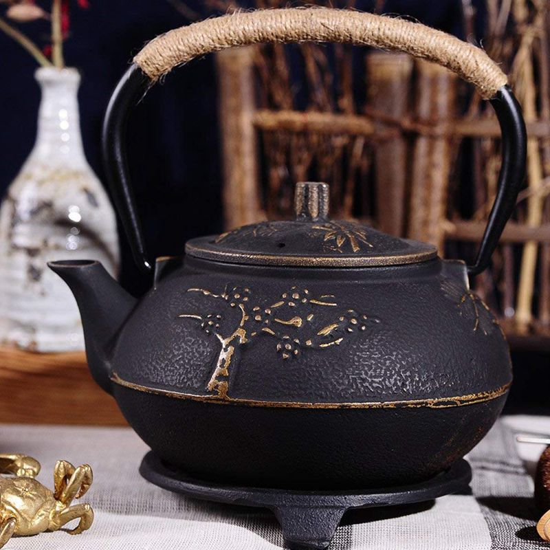 Japanese Cast Iron Teapot 900ml with Infuser by HitMyNeed