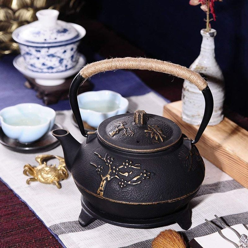 Japanese Cast Iron Teapot 900ml with Infuser by HitMyNeed