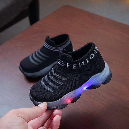 Kids LED Light-Up Sports Sneakers for Boys & Girls black 3018-3cm by HitMyNeed
