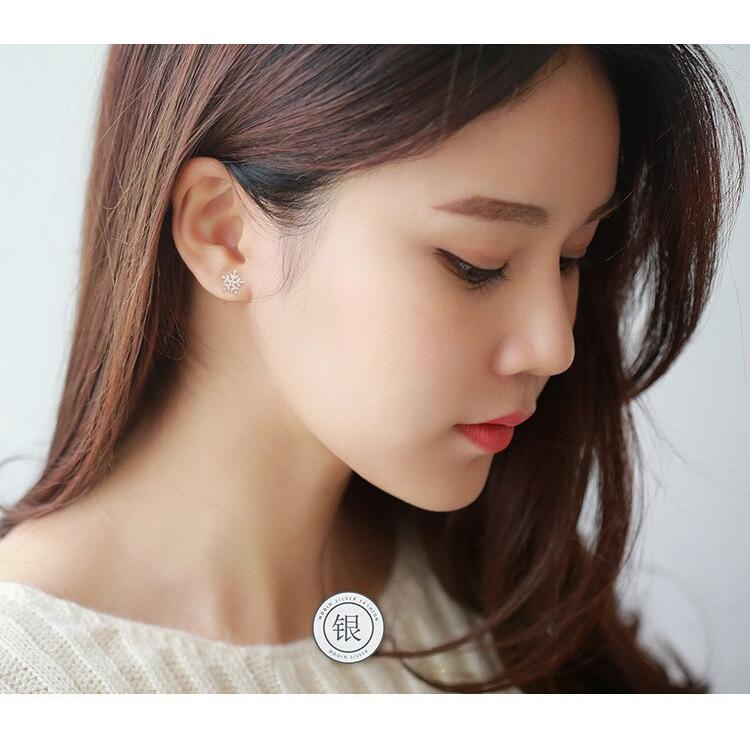 Korean Style Sterling Silver Snowflake Earrings by HitMyNeed