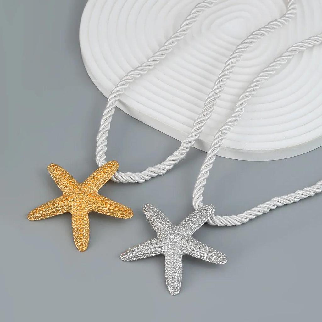 Ladies Vintage Starfish Pendant Necklace by HitMyNeed