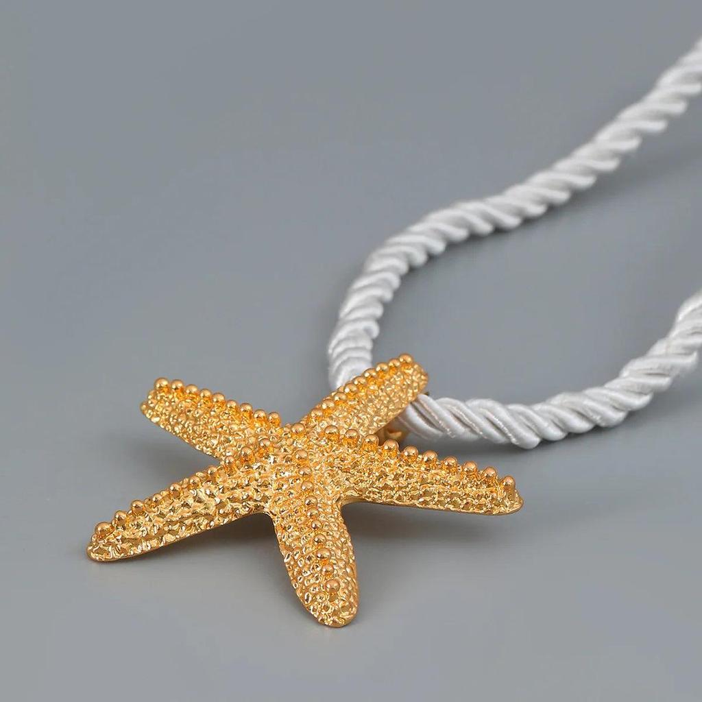 Ladies Vintage Starfish Pendant Necklace by HitMyNeed