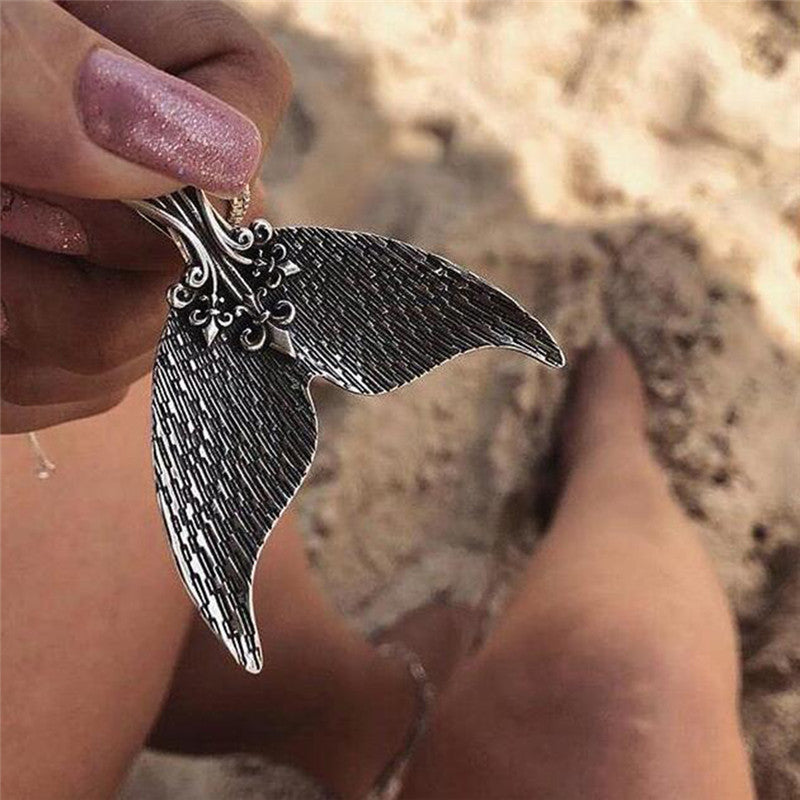 Ladies Whale Tail Necklace with Adjustable Chain by HitMyNeed