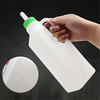 Large Capacity Calf Feeding Bottle 850ml by HitMyNeed