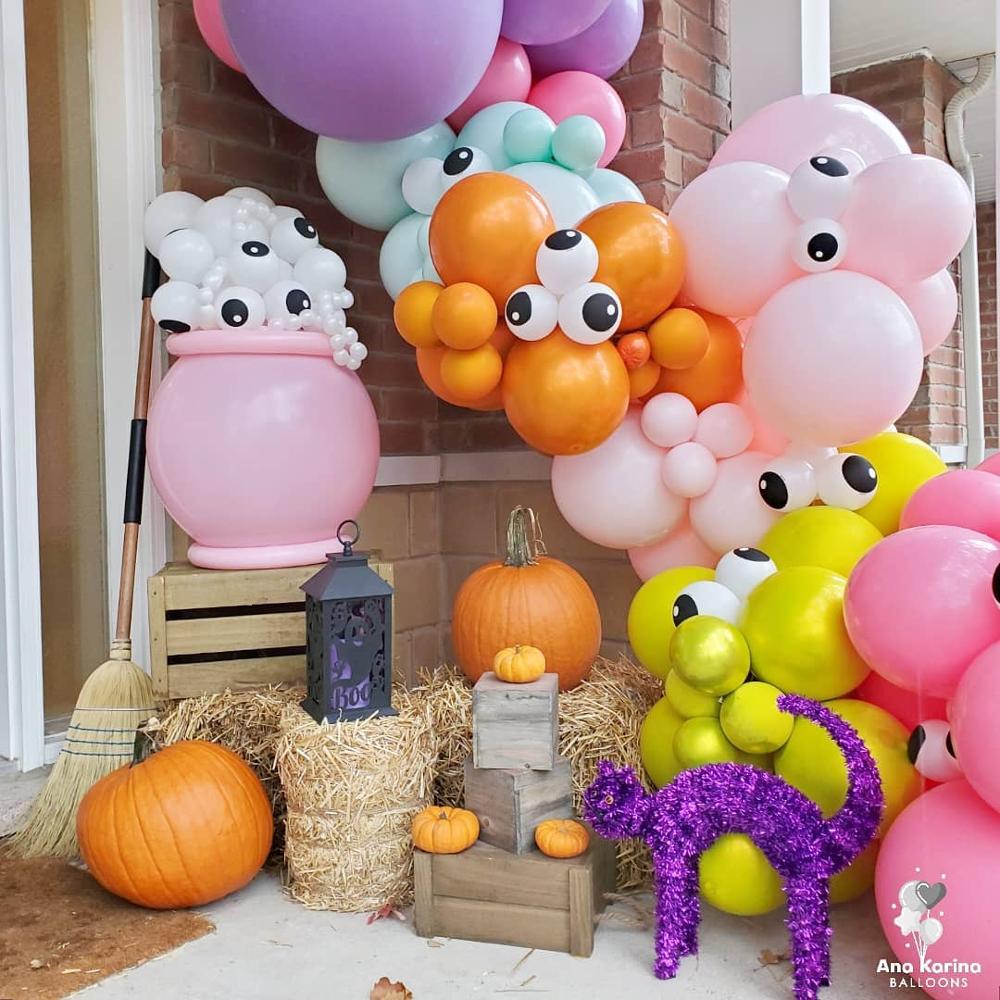 Latex Eyeball Balloons 5" (50 Pack) by HitMyNeed