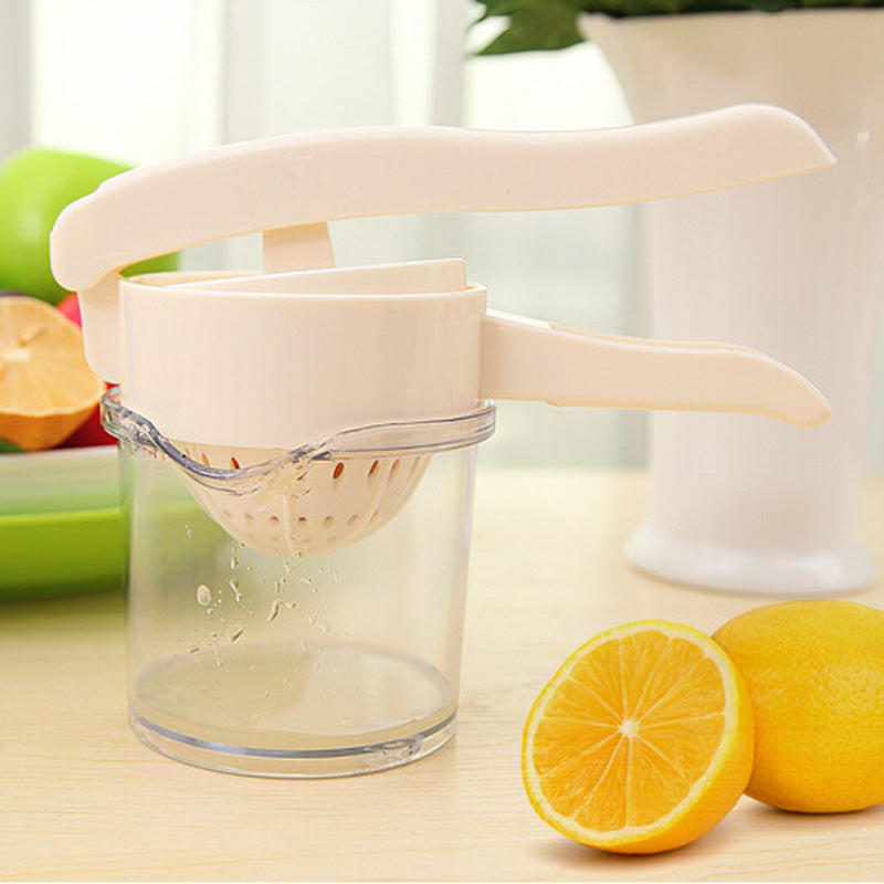 Manual Citrus Juice Extractor with Strainer by HitMyNeed