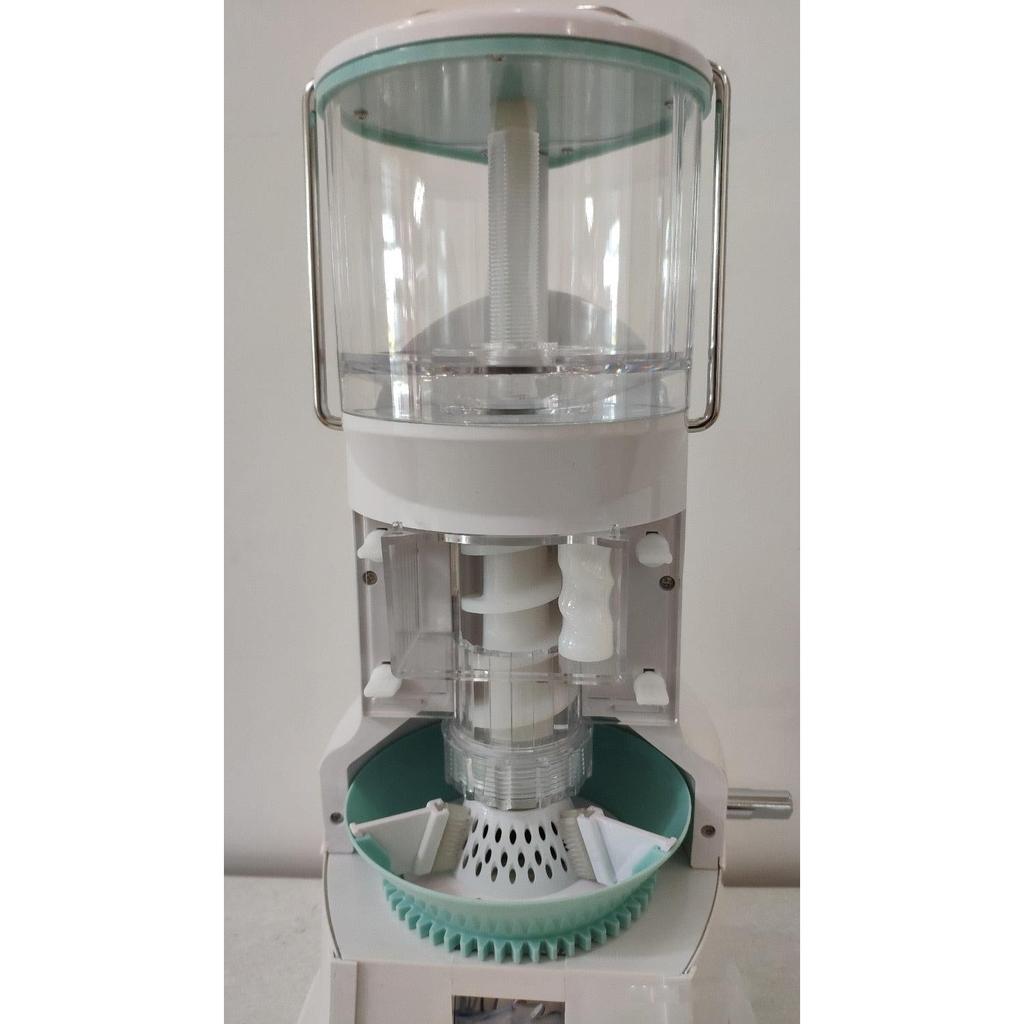 Manual Dumpling Maker Machine, 26 pcs per minute by HitMyNeed